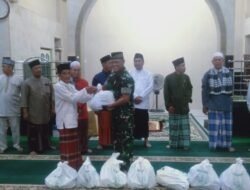 Guna Mempererat Silaturahmi, Danramil 01/Sambas Hadiri Safari Ramadhan di Wilayah Binaan