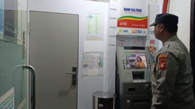 Polsek Manuhing Hadir di Tengah Malam: Pastikan Situasi Tumbang Talaken Tetap Kondusif