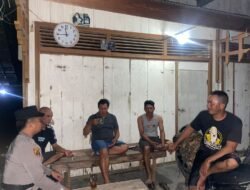 Hadirkan Rasa Aman, Aksi Patroli Dialogis Polsek Tewah Sambangi Pusat Aktivitas Warga