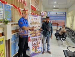 Polantas Menyapa, Samsat Murung Raya Gunakan Baju Batik dan Lawung Layani Masyarakat Registrasi Pembayaran Pajak Kendaraan