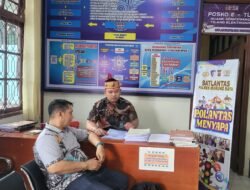 Polantas Menyapa, Patugas Samsat Layani Masyarakat Registrasi Pembayaran Pajak Kendaraan Dengan Edukatif