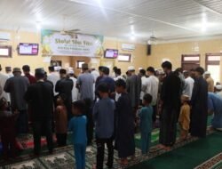 Hangatnya Kebersamaan di Hari Raya, Polres Murung Raya Gelar Sholat Ied Bersama Masyarakat