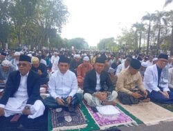 Wali Kota Pontianak Edi Rusdi Kamtono Salat Id di Alun-Alun Kapuas