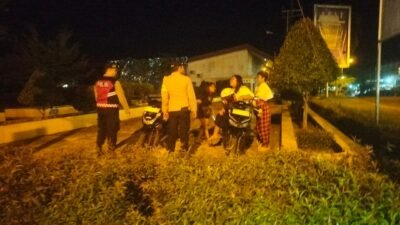 Pastikan Malam Tetap Tenang, Pamapta Polres Gumas Sapa Hangat Warga di Pusat Keramaian