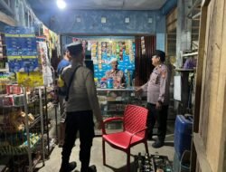 Cegah Gangguan Kamtibmas, Polsek Tewah Sisir Kawasan Pertokoan Dan Perbankan Hingga Larut Malam