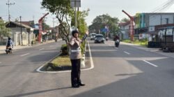 Hadir di Tengah Masyarakat, Satlantas Polres Kapuas Pengaturan Pagi