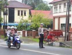 Hadir di Tengah Masyarakat, Satlantas Polres Kapuas Pengaturan Pagi