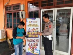 Maksimalkan Program Polantas Menyapa, Patugas Samsat Murung Raya Layani Pemohon Perpanjangan Pajak Kendaraan Bermotor