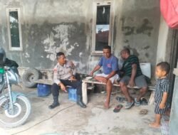 Sambang Tokoh Masyarakat, Bhabinkamtibmas Marga Mulya Ajak Warga Jaga Keamanan