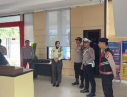 PATROLI PRESISI DIALOGIS POLRES SERUYAN SAMBANG TIGA BANK DI KUALA PEMBUANG, BINA KEAMANAN SWAKARSA