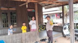 Melalui Program DDS, Personel Polsek Balai Riam Sambangi Warga dari Rumah ke Rumah