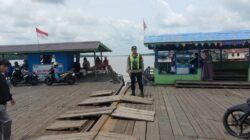 Polsek Kapuas Barat Gelar Patroli Rutin di Penyeberangan Fery