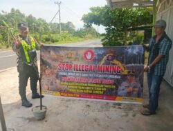 PERSONEL POLSEK PULAU PETAK LAKSANAKAN SOSIALISASI ILEGAL MINING KE MASYARAKAT GUNA PENCEGAHAN TAMBANG LIAR DI WILAYAH KECAMATAN PULAU PETAK