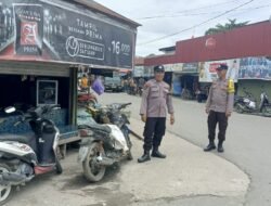 Piket polsek lakukan Patroli ke pasar harian Pujon desa Pujon.
