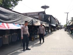 Piket polsek lakukan Patroli ke pasar harian Pujon desa Pujon.