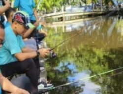 Bank Kalbar Tebar 3 Ton Ikan di Sungai Jawi, 3.200 Peserta Ramaikan Lomba Mancing HUT ke-62