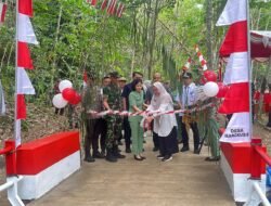 Sekda Tabalong Resmikan Jembatan Perintis Garuda, Wujud Sinergi TNI dan Pemerintah Untuk Rakyat
