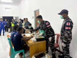 Respon Cepat Lanal Ketapang Selamatkan ABK Kapal Nelayan di Perairan Laut Jawa