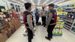 Satsamapta Polres Bartim Sosialisasi Kamtibmas di Kota Tamiang Layang, Sasar Indomaret Jl. A. Yani