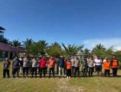 Tingkatkan Kesiapsiagaan Anggota Koramil 02/Sejangkung Hadiri Sosialisasi dan Simulasi Karhutla