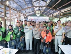 Jasa Raharja Dukung Polantas Menyapa, Komunitas Ojol Pontianak Dibekali Edukasi Keselamatan dan PPGD