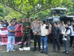 Dandim 1008/Tabalong Hadiri Aksi Damai Sopir Truk, Aspirasi Kelangkaan Solar Subsidi Disampaikan ke DPRD
