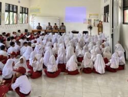 Pembinaan Karakter Pada Generasi Muda Koramil 02/Sejangkung Hadiri Penyuluhan Dampak Kenakalan Remaja Bagi Anak Usia Dini