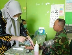 Anggota Koramil 07/Teluk Keramat Hadiri Launching Cek Kesehatan Gratis di Puskesmas Wilayah Binaan