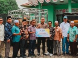 PTPN IV Regional III Perkuat Peran Sosial Holding Perkebunan Nusantara melalui Bantuan Ternak Produktif di Kampar