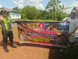 PERSONEL POLSEK PULAU PETAK LAKSANAKAN SOSIALISASI ILEGAL MINING KE MASYARAKAT GUNA PENCEGAHAN TAMBANG LIAR DI WILAYAH KECAMATAN PULAU PETAK