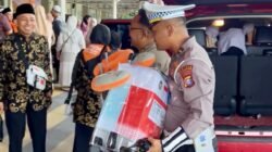Lancar dan Kondusif, Satlantas Polres Kotim Kawal Keberangkatan Jemaah Haji di Bandara H. Asan Sampit