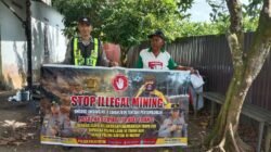 PERSONEL POLSEK PULAU PETAK LAKSANAKAN SOSIALISASI ILEGAL MINING KE MASYARAKAT GUNA PENCEGAHAN TAMBANG LIAR DI WILAYAH KECAMATAN PULAU PETAK