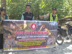 PERSONEL POLSEK PULAU PETAK LAKSANAKAN SOSIALISASI ILEGAL MINING KE MASYARAKAT GUNA PENCEGAHAN TAMBANG LIAR DI WILAYAH KECAMATAN PULAU PETAK