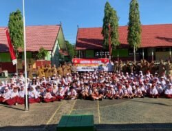 SERUYAN MASUK SEKOLAH (SERMA SEKAR), KASAT INTELKAM POLRES SERUYAN JADI PEMBINA UPACARA DI SDN 2 KUALA PEMBUANG