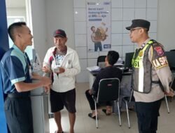 Jamin Keamanan Transaksi Nasabah, Polsek Kapuas Barat Perketat Patroli di Bank BRI KCP Mandomai