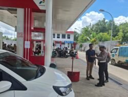 Antisipasi Antrean Mengular, Satlantas Polres Gunung Mas Turun Tangan Atur Lalu Lintas di SPBU Kuala Kurun