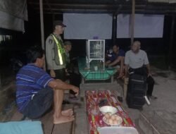 ANGGOTA POLSEK PULAU PETAK LAKSANAKAN PATROLI MALAM, GUNA MEWUJUDKAN KAMTIBMAS KONDUSIF DI WILAYAH KECAMATAN PULAU PETAK