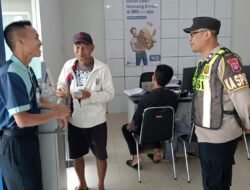 Antisipasi Kejahatan Perbankan, Polsek Kapuas Barat Sambangi BRI KCP Mandomai dan Imbau Warga Waspada