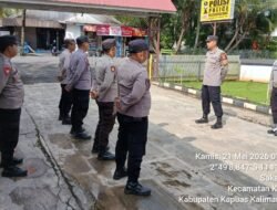 Disiplin dan Siaga, Polsek Kapuas Barat Gelar Apel Pagi Dipimpin KSPKT III