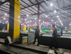 Jaga Stabilitas Ruang Penjualan Pangan, Sat Samapta Polres Sukamara Cek Pasar Saik Sukamara