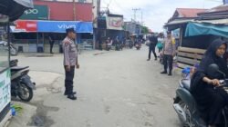 Personil polsek lakukan Patroli ke pasar harian Pujon desa Pujon.