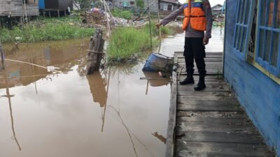 Antisipasi Banjir, Polsek Dusun Selatan, Patroli Dialogis, Pantau Ketinggian Air