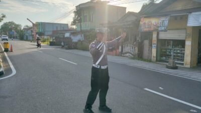 Hadir di Tengah Masyarakat, Satlantas Polres Kapuas Pengaturan Pagi