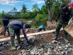 Menuju Finishing Akhir, Personel Kodim 1009/Tanah Laut Fokus Rapikan Struktur Jembatan Garuda