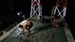 Lembur Hingga Malam, Jalan Pendekat Jembatan Garuda Diselesaikan Personel Kodim 1009/Tanah Laut