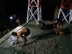 Lembur Hingga Malam, Jalan Pendekat Jembatan Garuda Diselesaikan Personel Kodim 1009/Tanah Laut