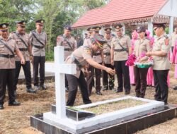 Kapolres Murung Raya Pimpin Tabur Bunga Di Makam Pahlawan Jelang Hari Bhayangkara Ke-80