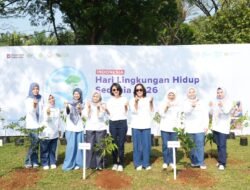 Turun Tangan Selamatkan Lingkungan, PTPN IV dan Ikatan Istri Perkebunan Gencarkan Tanam Pohon