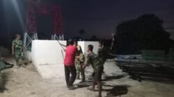 Demi Jembatan Impian Warga, Personel Kodim 1009/Tanah Laut Berjibaku Hingga Larut Malam Pasang Kabel Utama Garuda