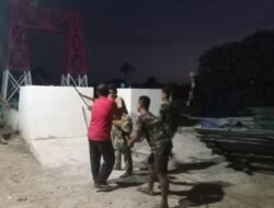 Demi Jembatan Impian Warga, Personel Kodim 1009/Tanah Laut Berjibaku Hingga Larut Malam Pasang Kabel Utama Garuda